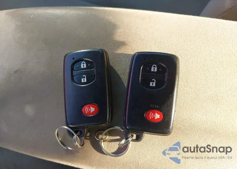 2010 Toyota Prius Ii z USA, uszkodzony, nr VIN JTDKN3DU8A1080877